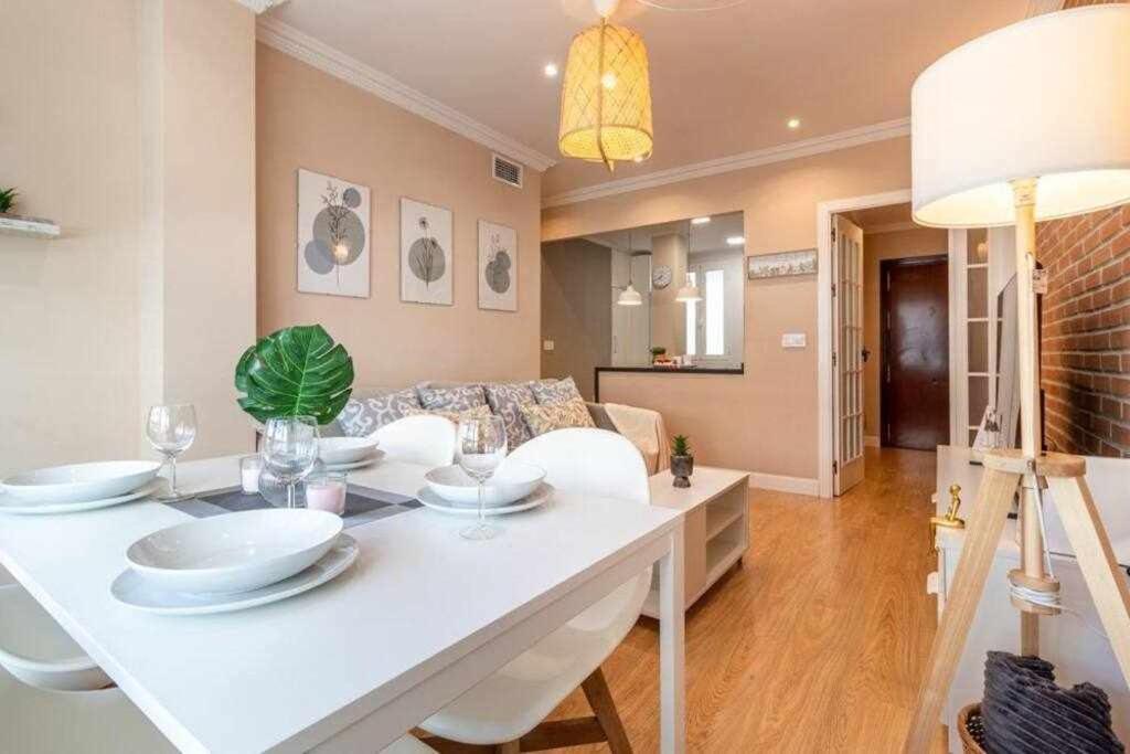 3 Apartamento En Estadio Sevilla 8 Plazas 3 Hab Y Metro Exterior foto